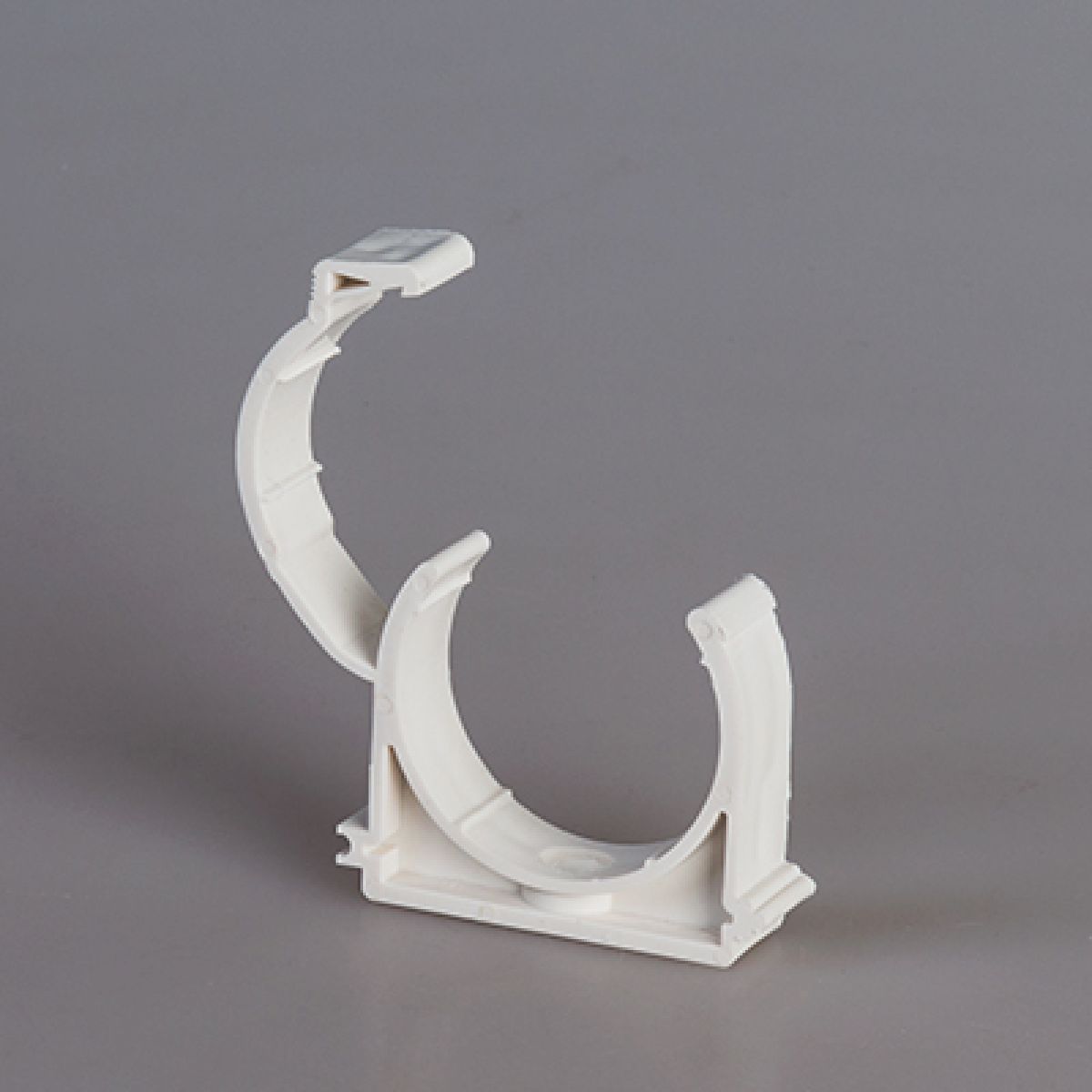 Хомут с защелкой  110 для канализационной трубы  ДИГОР ЛЮКС 