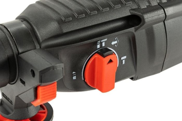 Перфоратор P.I.T. PBH26-C5 МАСТЕР (3-реж. гор. 1000Вт. 3.2дж.SDS+ пласт.кейс.) — купить в Кургане, цены в интернет-магазине «АкваТехника»